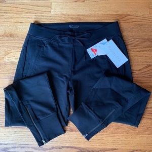 NWT  Athleta Metro Street Jogger, size M